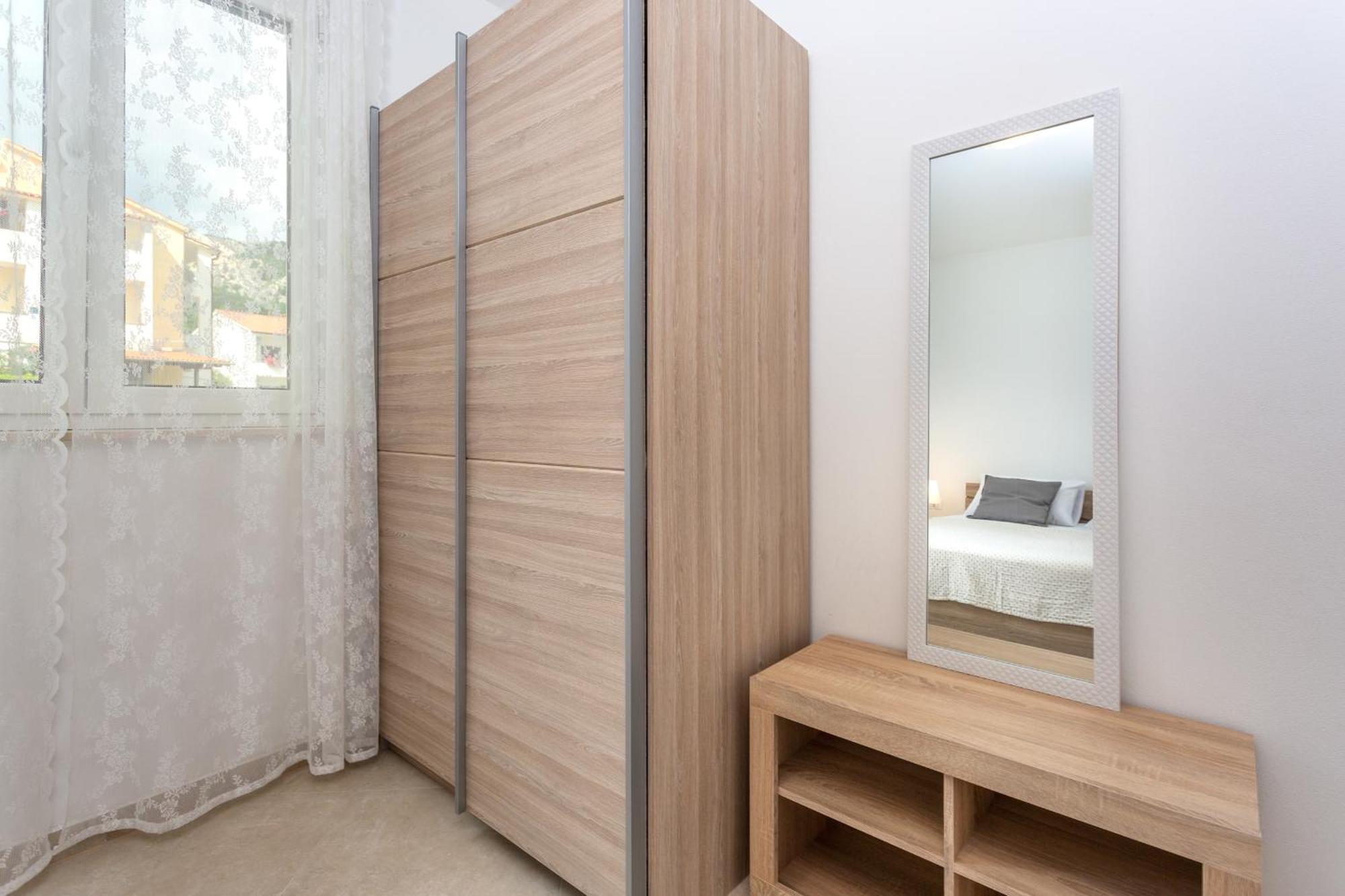 Divine Apartments Baska  Ngoại thất bức ảnh