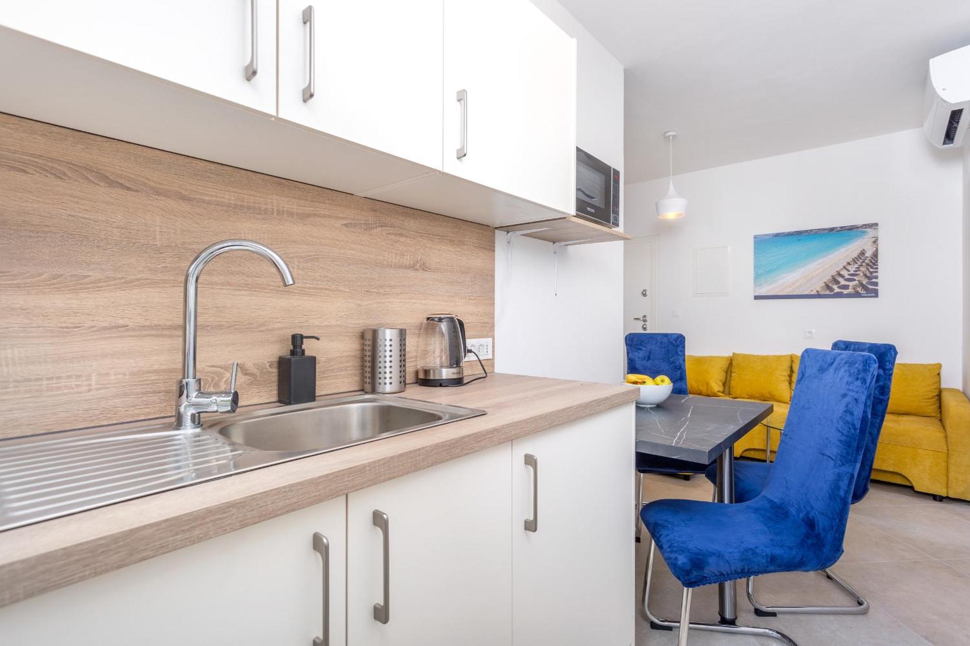 Divine Apartments Baska  Ngoại thất bức ảnh