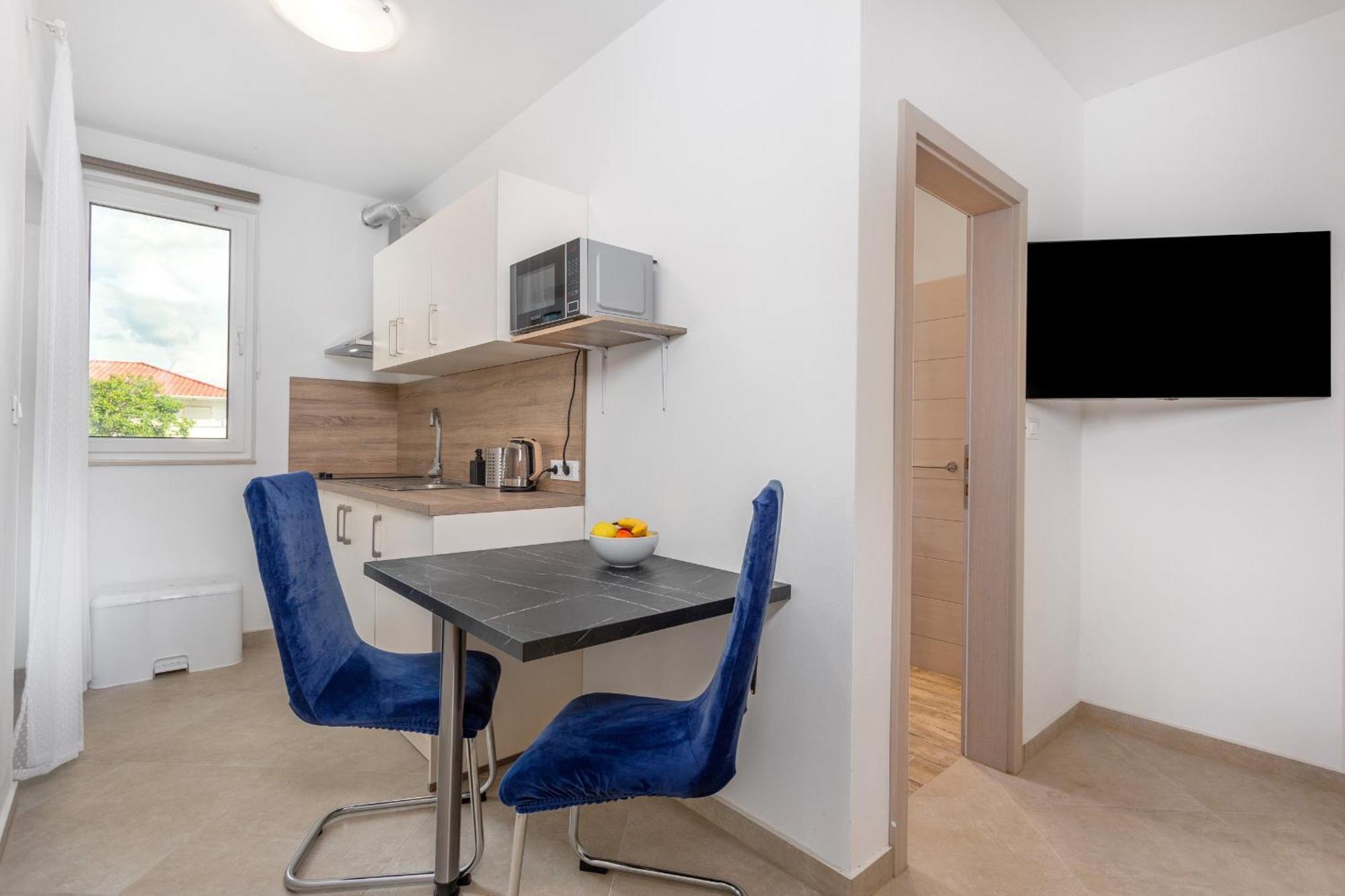 Divine Apartments Baska  Ngoại thất bức ảnh