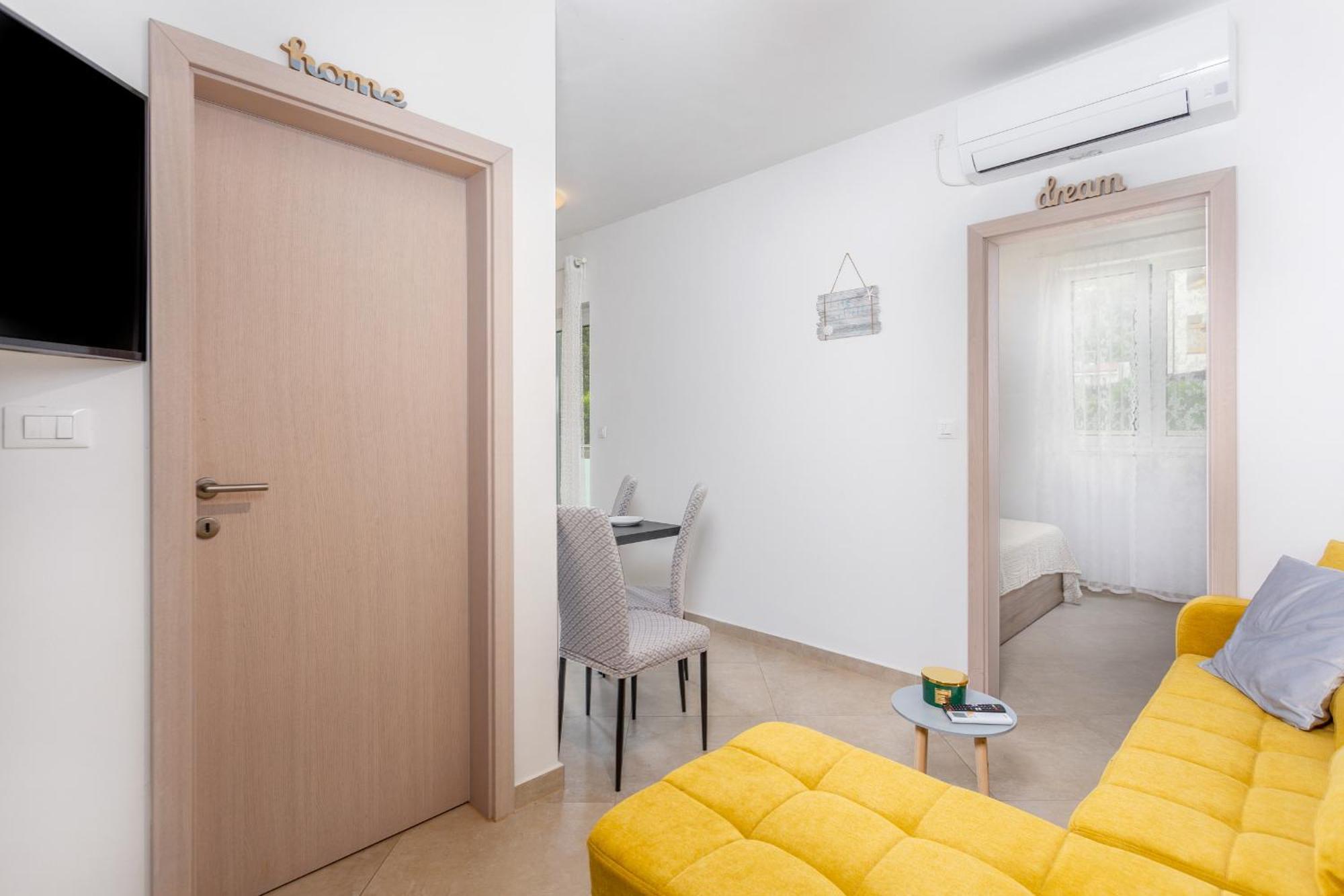 Divine Apartments Baska  Ngoại thất bức ảnh
